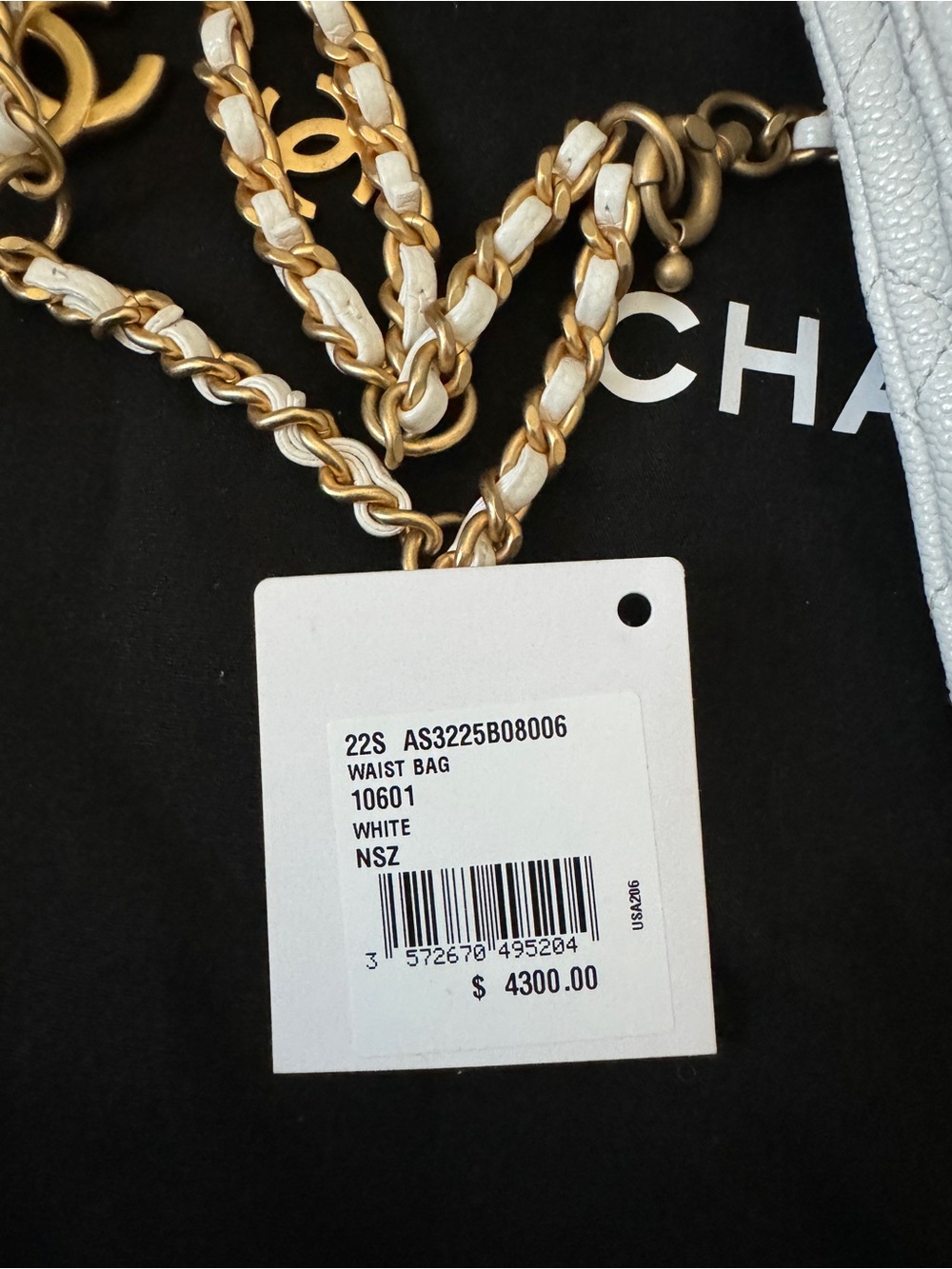 Chanel White Quilted Leather Waist Bag - Gold Hardware & CC Logo - Picture 11 of 11